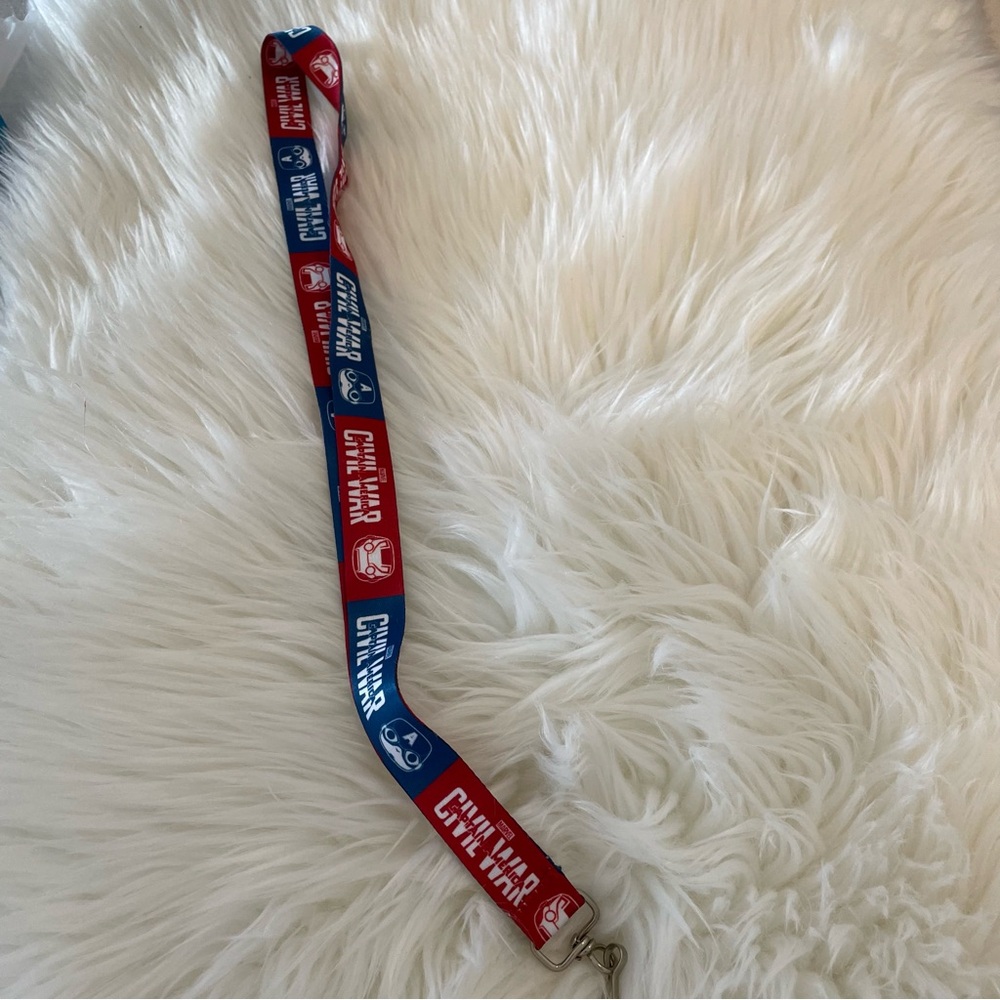 🌟10/$10 Funko Captain America Iron Man Civil War Lanyard EUC